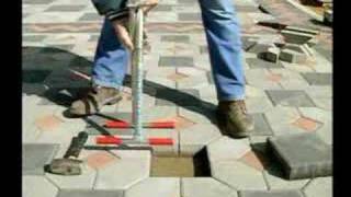 Paver Extractor  PAVE TECH  Hardscape Outfitter [upl. by Enneles]