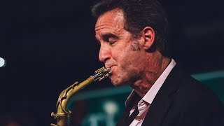 Amazing Saxophone Solo – Eric Marienthal [upl. by Sadick]