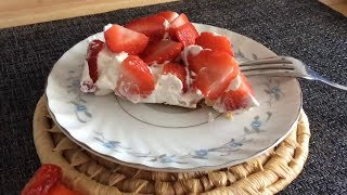 Recette Gâteau à étages aux fraises  مطبخ أم وليد Oum Walid [upl. by Ludovick809]