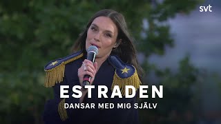 Estraden  Dansar med mig själv  Allsång på Skansen 2020  SVT [upl. by Cinemod757]