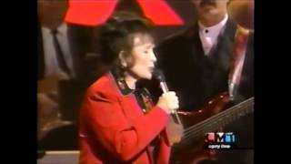 Loretta Lynn How She Became the Coal Miner’s Daughter [upl. by Snyder]