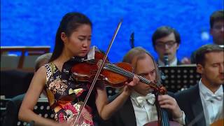 Sayaka Shoji plays Mendelssohn  Violin Concerto in E minor Op64 [upl. by Ahseem]