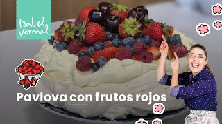 Pavlova con frutos rojos [upl. by Ettezoj131]