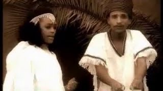 Kadir Martu amp Nafisa  Asiyyoobee Oromo Music [upl. by Atsyrhc]