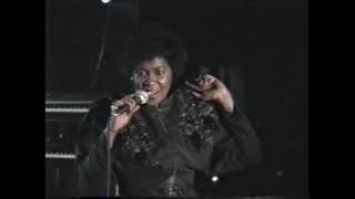 Misty Blue LIVE  Dorothy Moore Live 1988 [upl. by Ekaj9]