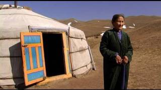 In Mongolia A Changing Nomadic Way Of Life [upl. by Chabot]