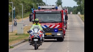 Optocht Brandweerdag 2018 heel veel sirenes Almere [upl. by Jaan624]